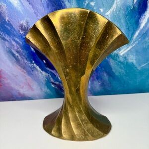 Brass Sculptural Shell Twist Vase 1960s Art Deco Gold Tone Vintage Hollywood MCM